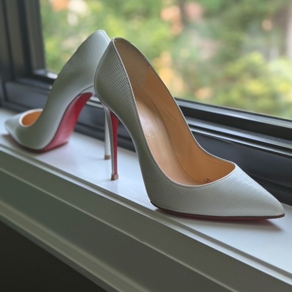 Christian Louboutin Size 39 - Picture 2 of 8